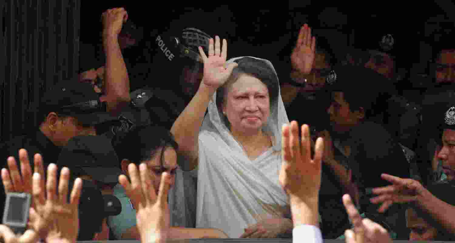 In a statement, the BNP party said Khaleda died at 6 am local time in Evercare Hospital in Dhaka, where she was admitted on November 23 with symptoms of a lung infection, as reported by local media In a statement, the BNP party said Khaleda died at 6 am local time in Evercare Hospital in Dhaka, where she was admitted on November 23 with symptoms of a lung infection, as reported by local media