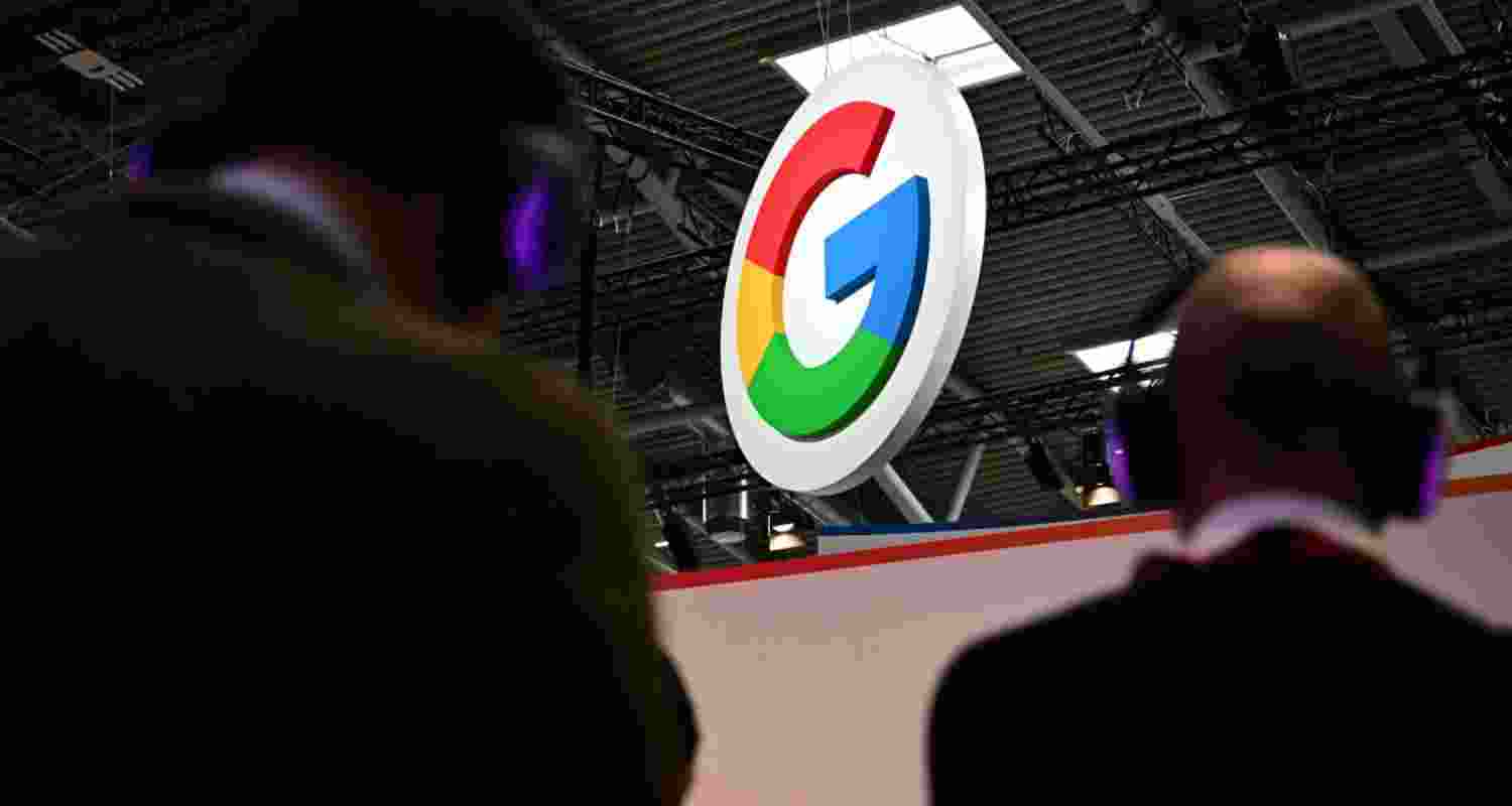 Complainants rushed to social media platforms to report a spike in outage, especially when hybrid and remote work models remain popular in the country in places gripped by sudden cold wave or high air pollution levels Complainants rushed to social media platforms to report a spike in outage, especially when hybrid and remote work models remain popular in the country in places gripped by sudden cold wave or high air pollution levels