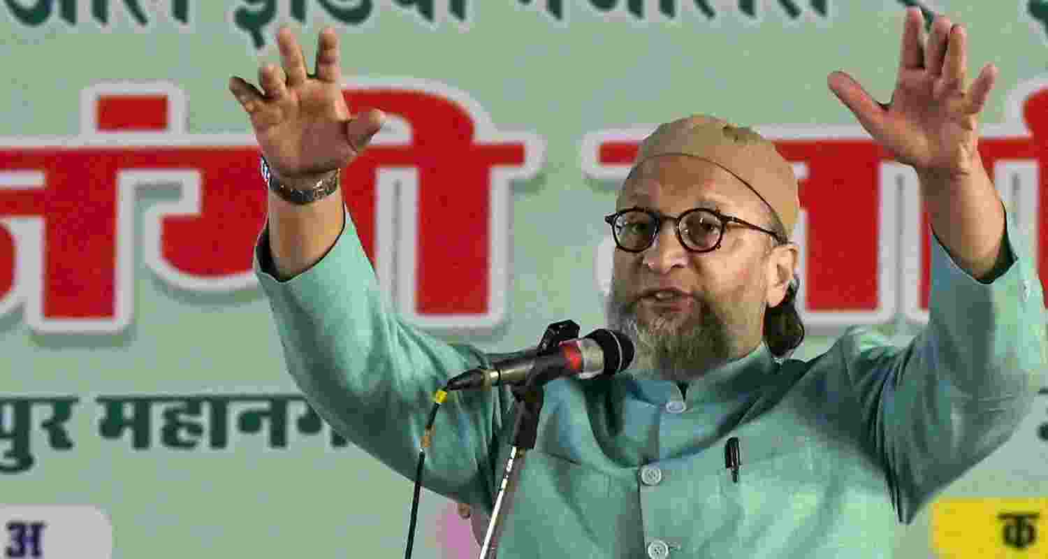 The Supreme Court on January 5 refused bail to activists Umar Khalid and Sharjeel Imam in the 2020 Delhi riots conspiracy case but granted it to five others, citing “hierarchy of participation” The Supreme Court on January 5 refused bail to activists Umar Khalid and Sharjeel Imam in the 2020 Delhi riots conspiracy case but granted it to five others, citing “hierarchy of participation”