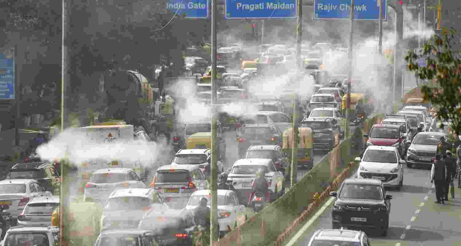 The air quality index (AQI) was recorded at 323 at 9 a.m. on Friday by the Central Pollution Control Board (CPCB), falling in the ‘very poor’ category The air quality index (AQI) was recorded at 323 at 9 a.m. on Friday by the Central Pollution Control Board (CPCB), falling in the ‘very poor’ category
