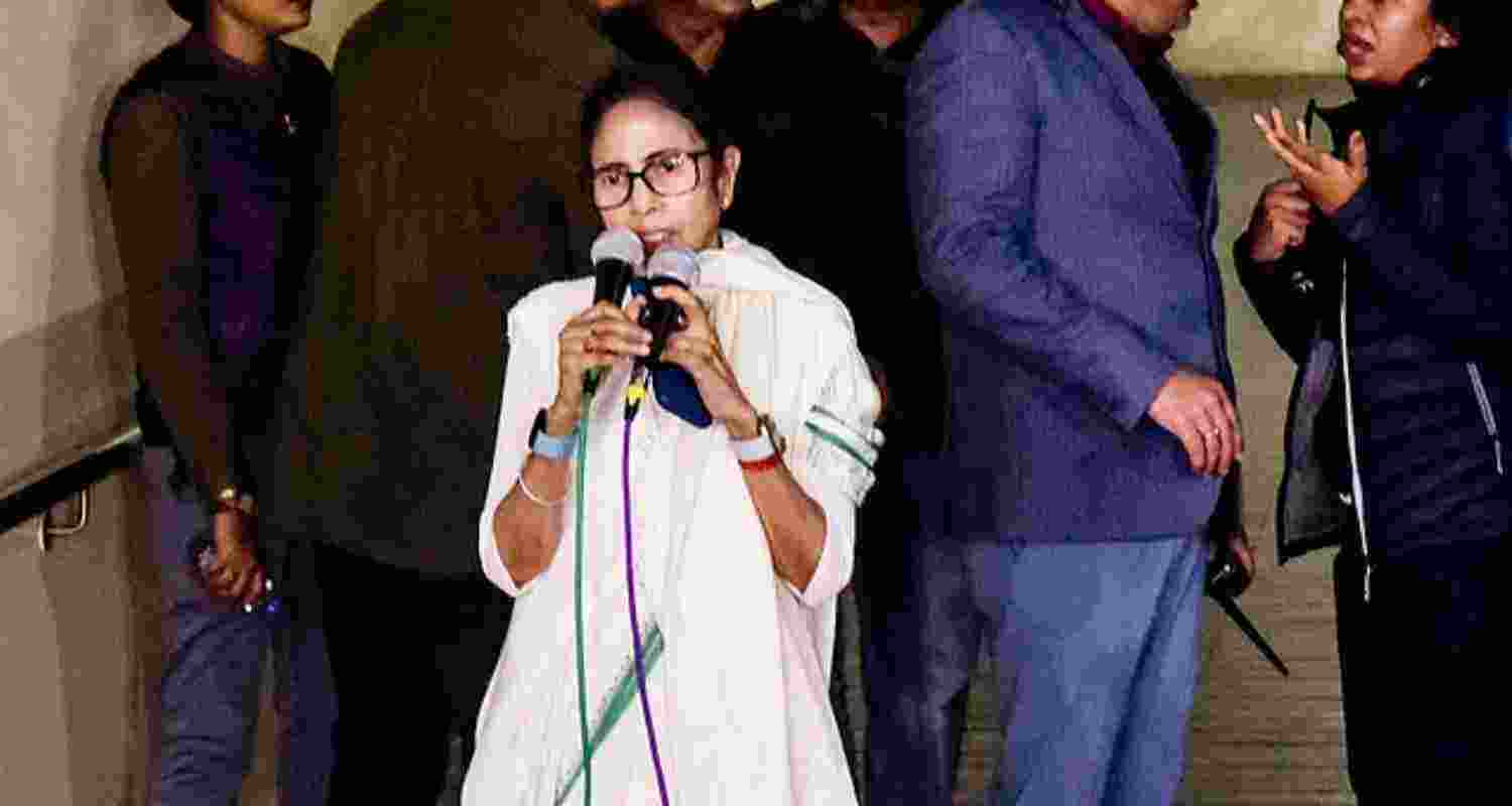 SC flags ‘serious issues’ in ED–I-PAC search row, stays FIRs SC flags ‘serious issues’ in ED–I-PAC search row, stays FIRs