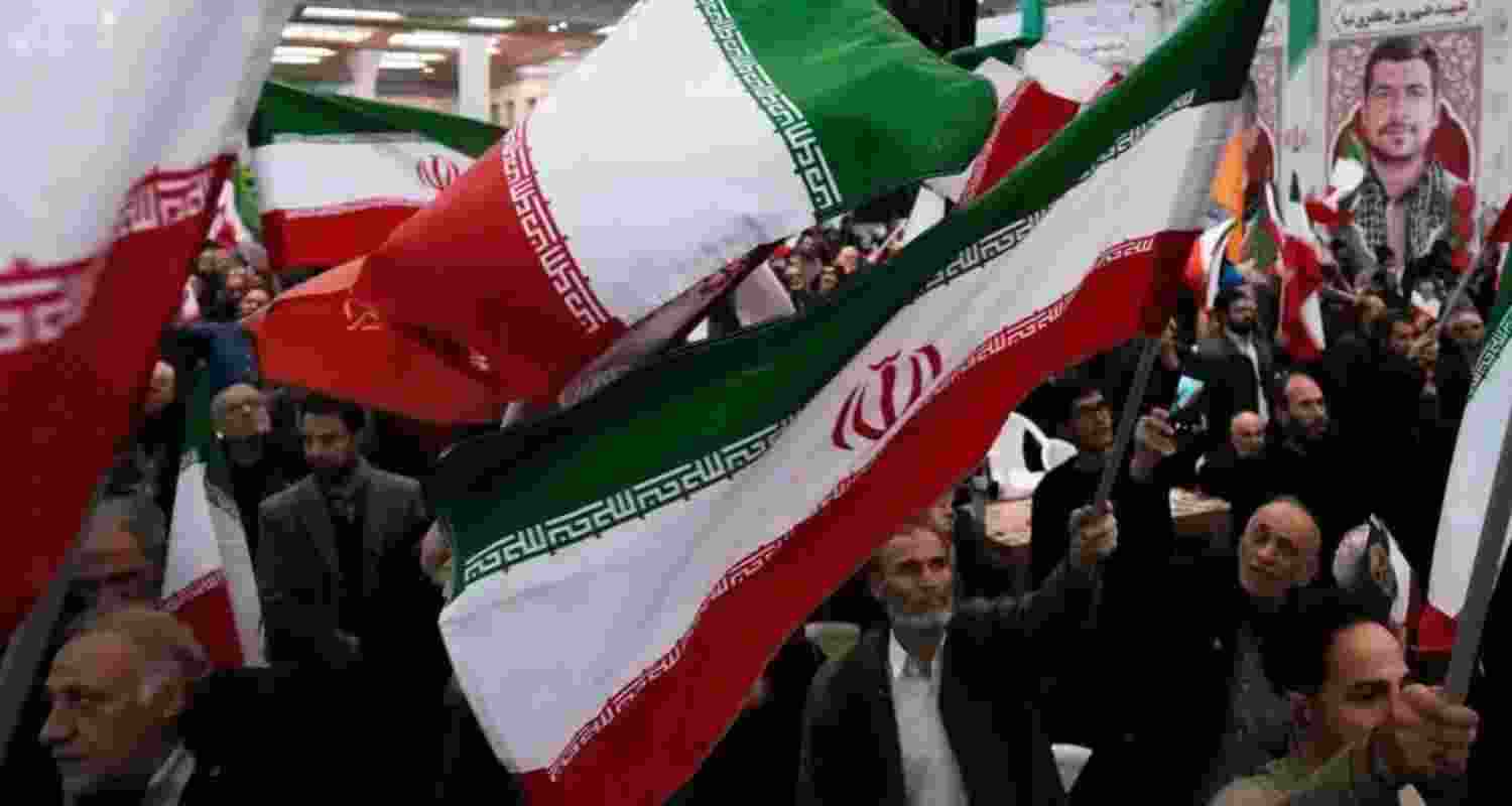 Trump says Iran 'wants to negotiate' Trump says Iran 'wants to negotiate'