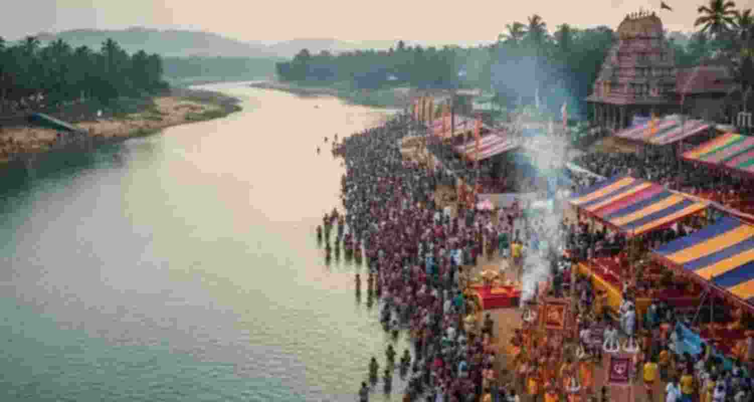 Kerala Kumbh Mela finds its home at the historic Mamankam grounds in Thirunavaya. Historically, this site hosted a grand medieval festival every 12 years, showcasing Kerala’s martial prowess and political history until the tradition was suppressed during the British takeover of Malabar. Kerala Kumbh Mela finds its home at the historic Mamankam grounds in Thirunavaya. Historically, this site hosted a grand medieval festival every 12 years, showcasing Kerala’s martial prowess and political history until the tradition was suppressed during the British takeover of Malabar.