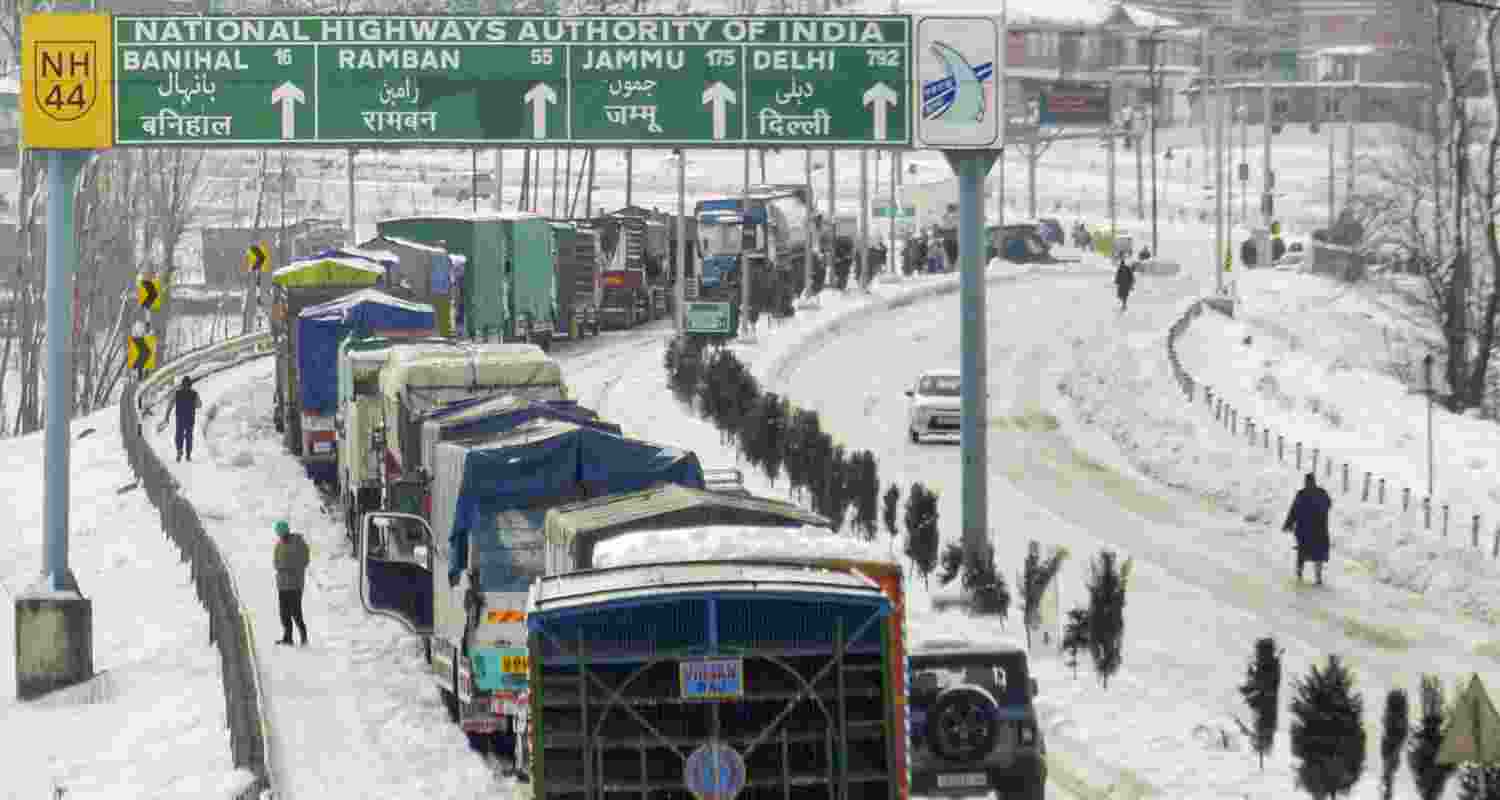 Vehicles stuck on the Jammu-Srinagar national highway after heavy snowfall, at Qazigund in Anantnag district, Jammu and Kashmir on Sunday. Vehicles stuck on the Jammu-Srinagar national highway after heavy snowfall, at Qazigund in Anantnag district, Jammu and Kashmir on Sunday.