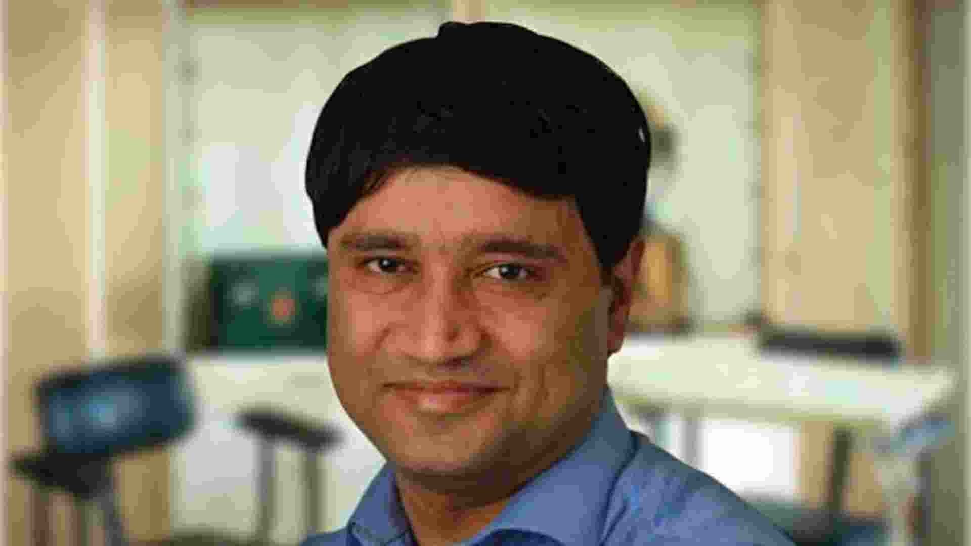 Union Cab Secy challenges 7 yr old CAT orders in Chaturvedi case Union Cab Secy challenges 7 yr old CAT orders in Chaturvedi case