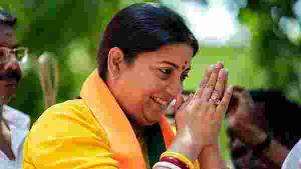 Smriti Irani files nomination from Amethi LS seat, joined by MP CM Mohan Yadav Smriti Irani files nomination from Amethi LS seat, joined by MP CM Mohan Yadav