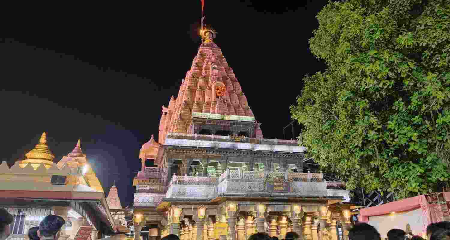 SC rejects plea against 'VIP Darshan' at Ujjain Mahakal temple SC rejects plea against 'VIP Darshan' at Ujjain Mahakal temple