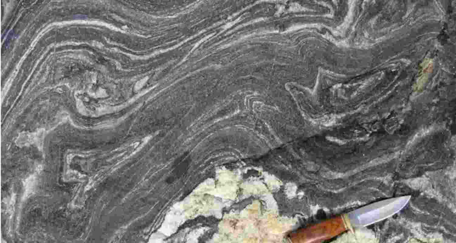 Earth’s secrets hidden in 4 billion years old rocks Earth’s secrets hidden in 4 billion years old rocks