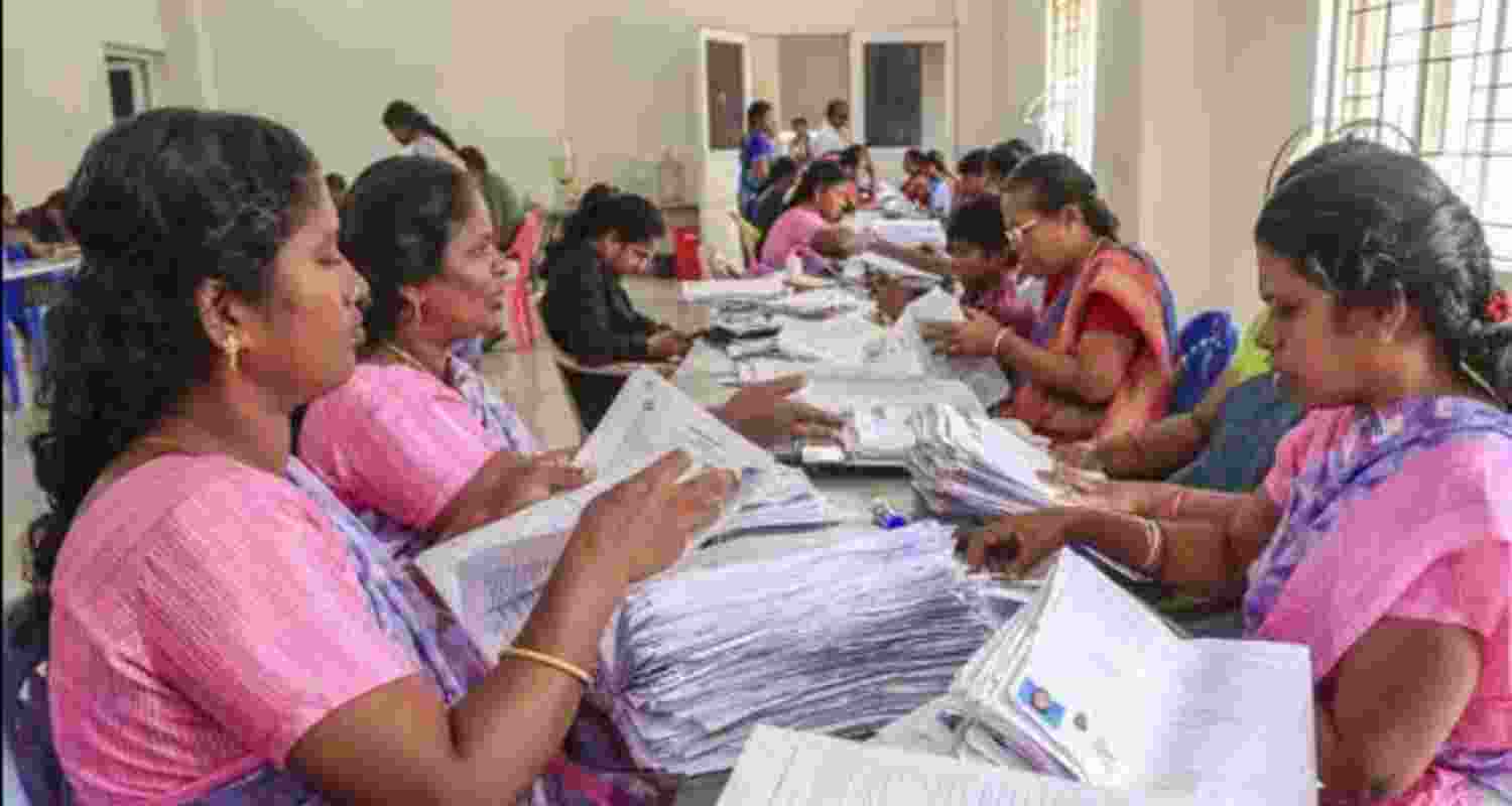 Bengal to drop 58 lakh names from draft voter list Bengal to drop 58 lakh names from draft voter list