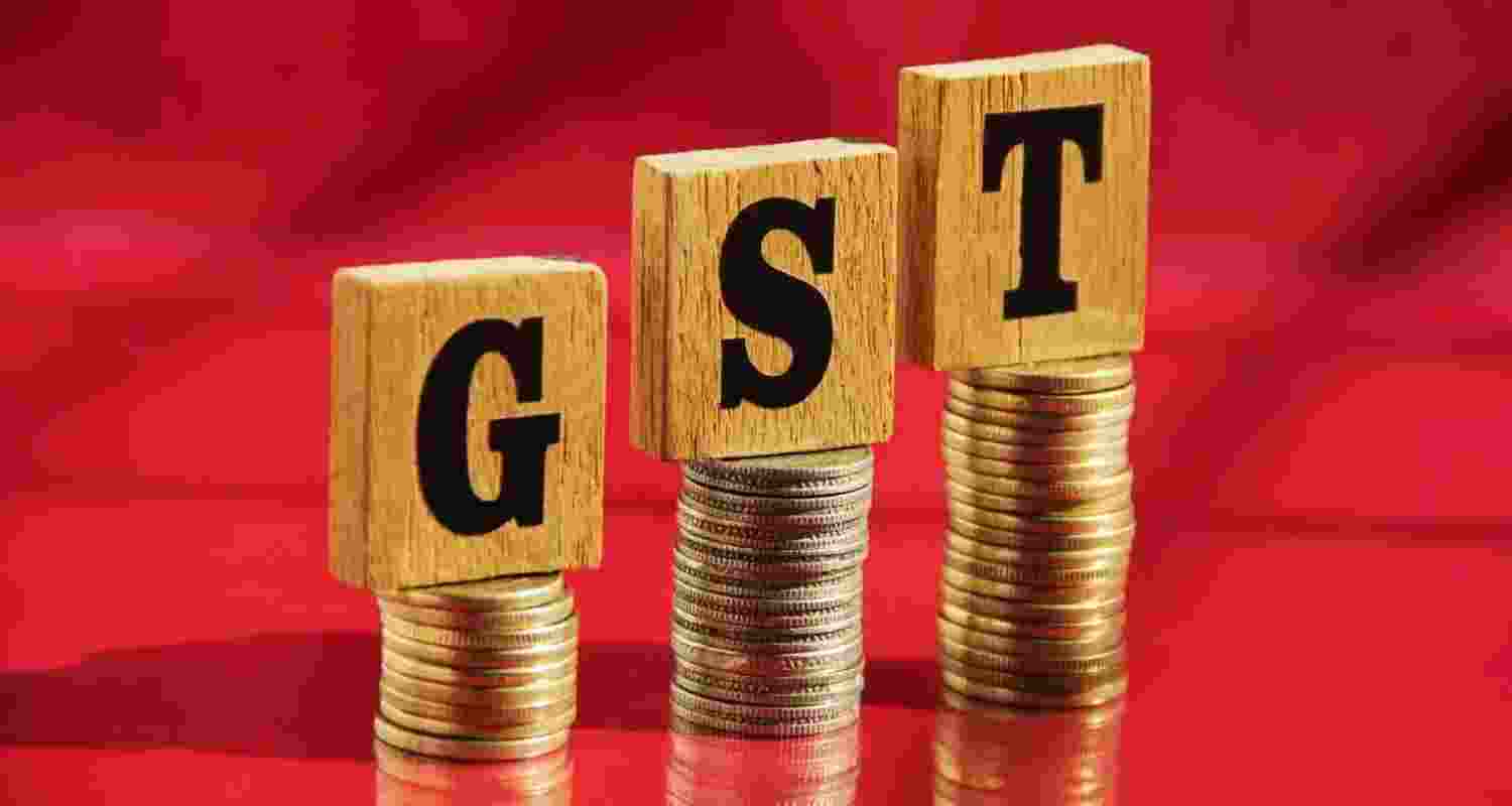 GST collections surge to Rs 1,70,276-cr in November GST collections surge to Rs 1,70,276-cr in November