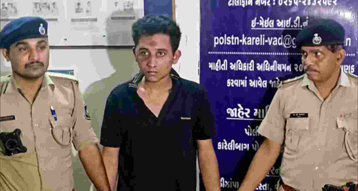 Vadodara Crash Accused Limps at Crime Scene Recreation. Vadodara Crash Accused Limps at Crime Scene Recreation.