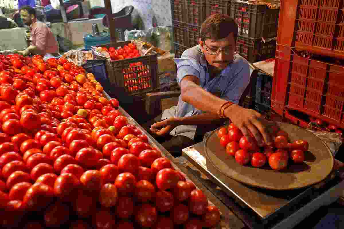 Tomato prices to drop soon, says Consumer Affairs Secretary Tomato prices to drop soon, says Consumer Affairs Secretary