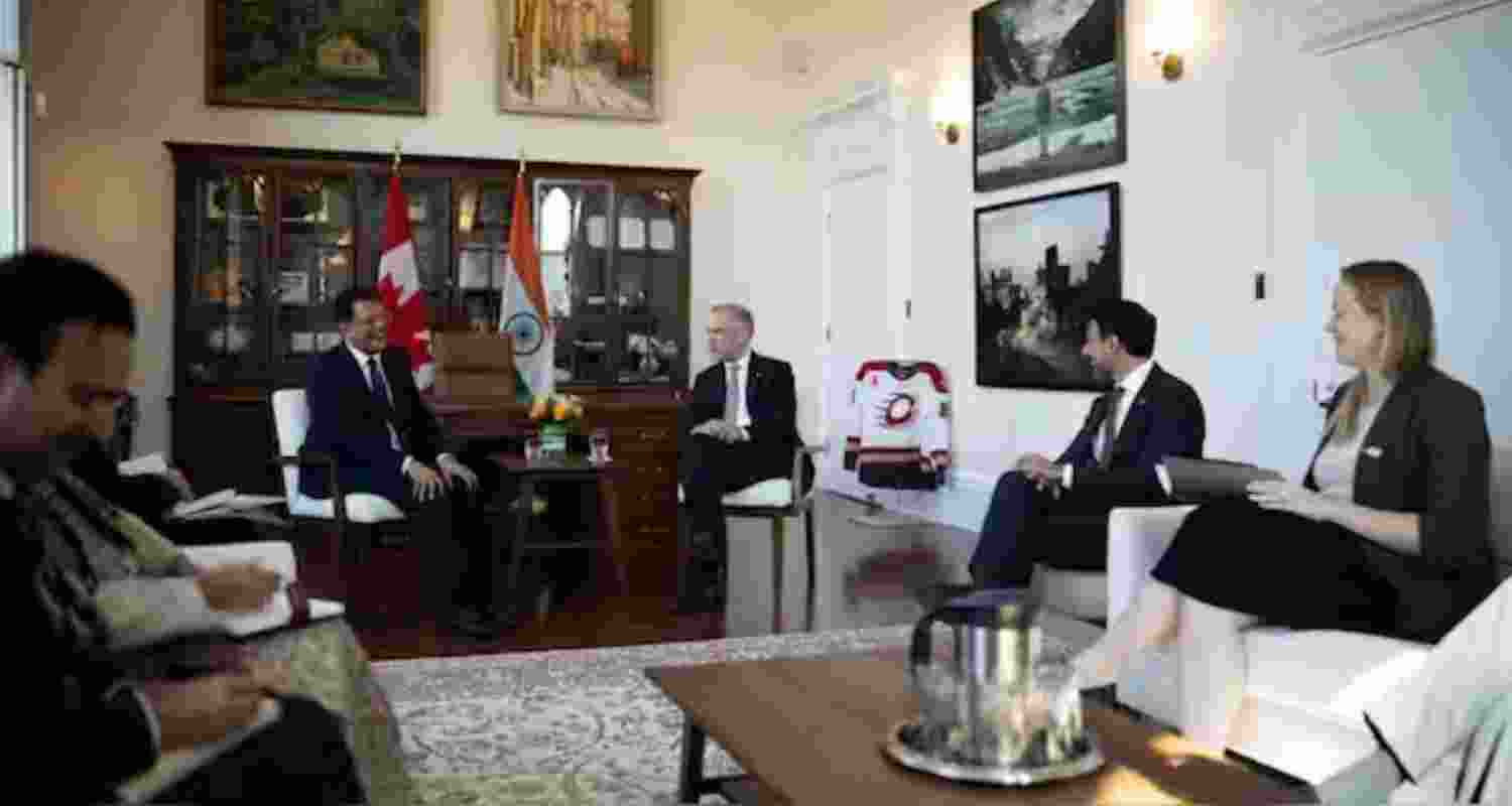 Canadian Prime Minister Mark Carney and minister Maninder Sidhu welcome India’s Commerce and Industry Minister Piyush Goyal as Ottawa hosts India’s largest-ever outbound business delegation to any country. Canadian Prime Minister Mark Carney and minister Maninder Sidhu welcome India’s Commerce and Industry Minister Piyush Goyal as Ottawa hosts India’s largest-ever outbound business delegation to any country.