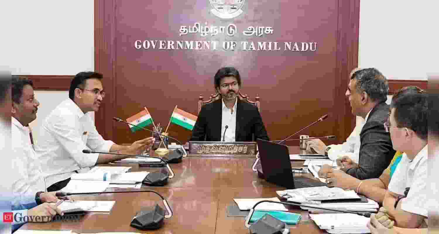 AM Shahjahan and Vanni Arasu took oath as ministers in Tamil Nadu. Governor Rajendra Vishwanath Arlekar administered the oath. AM Shahjahan and Vanni Arasu took oath as ministers in Tamil Nadu. Governor Rajendra Vishwanath Arlekar administered the oath.