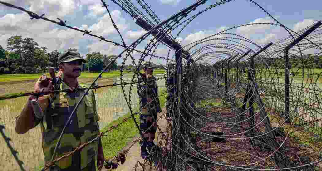 The Indian side of the international border passes through West Bengal (2,216 km), Assam (263 km), Meghalaya (443 km), Tripura (856 km) and Mizoram (318 km). The Indian side of the international border passes through West Bengal (2,216 km), Assam (263 km), Meghalaya (443 km), Tripura (856 km) and Mizoram (318 km).