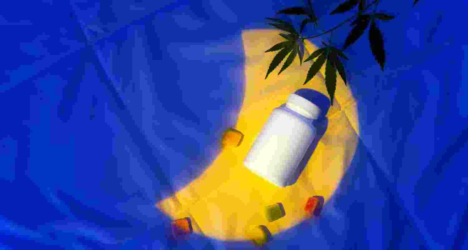 Using cannabis to fall asleep is a dangerous trap Using cannabis to fall asleep is a dangerous trap