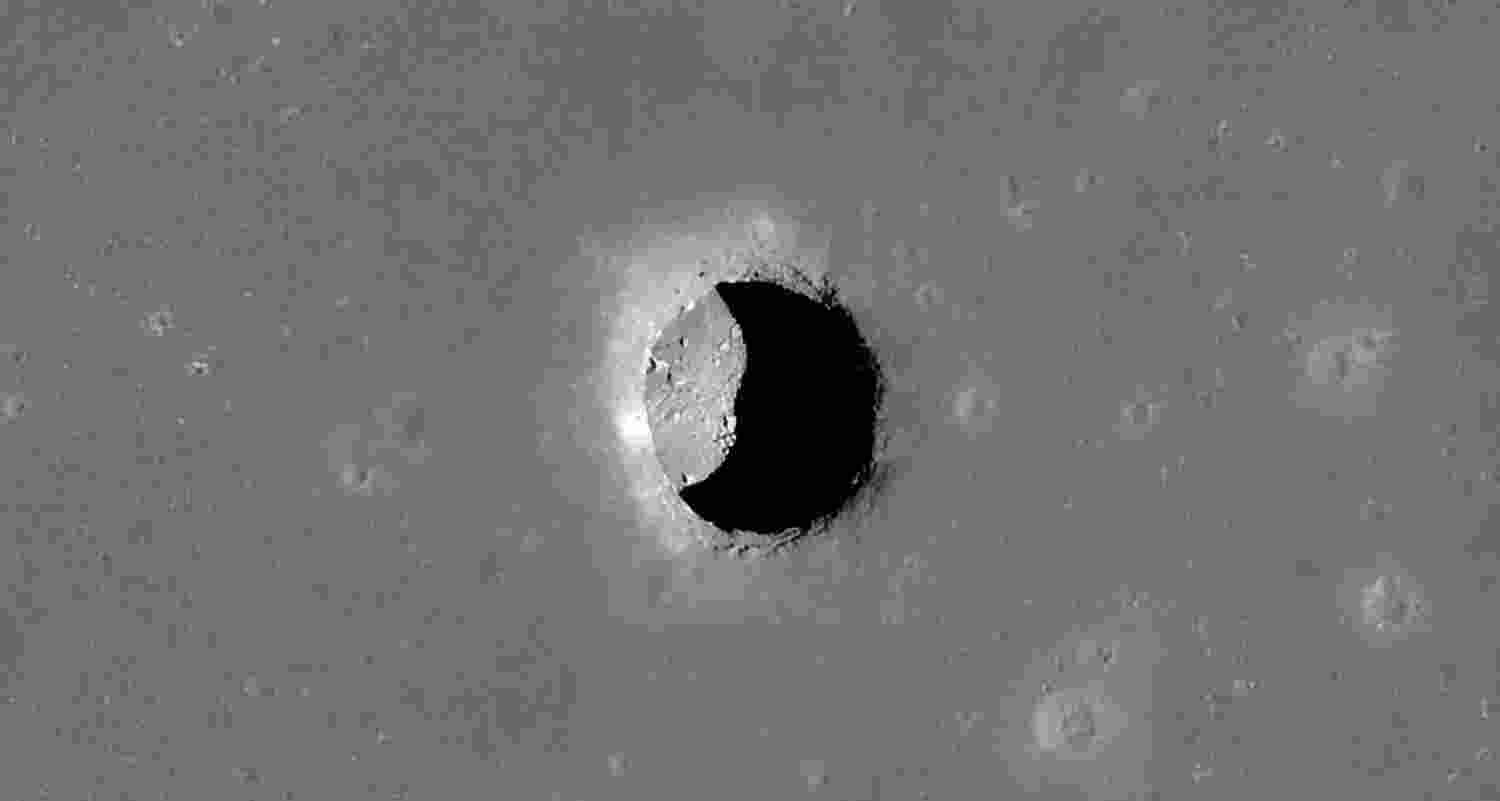 Lunar caves offer insights into Earth-Moon origins Lunar caves offer insights into Earth-Moon origins