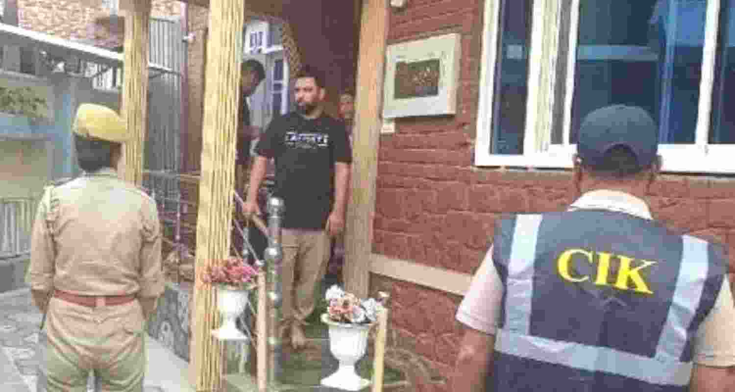 CIK raids underway across multiple districts in Kashmir Valley CIK raids underway across multiple districts in Kashmir Valley