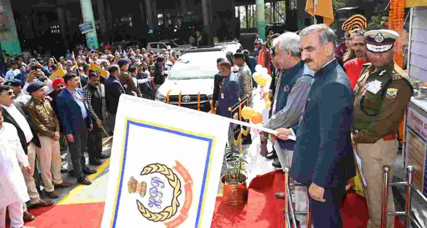 CM Sukhvinder Singh Sukhu flagging off the prepaid taxi service from ISBT Tutikandi in Shimla on Tuesday. CM Sukhvinder Singh Sukhu flagging off the prepaid taxi service from ISBT Tutikandi in Shimla on Tuesday.