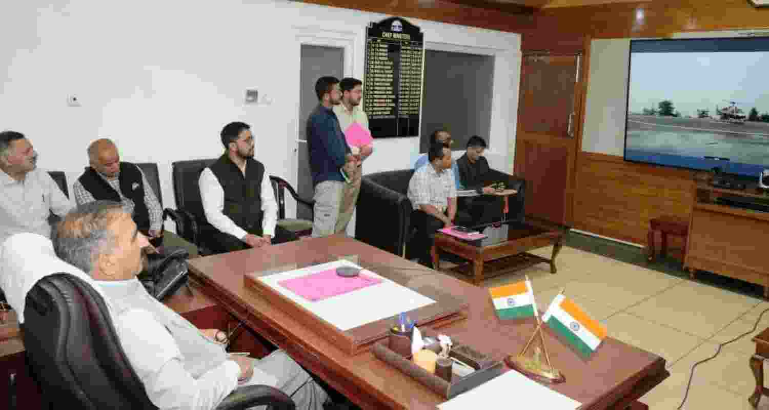 CM Sukhvinder Singh Sukhu virtually inaugurates helicopter services connecting Kullu, Mandi and Chandigarh from his official residence, Oak Over, in Shimla. CM Sukhvinder Singh Sukhu virtually inaugurates helicopter services connecting Kullu, Mandi and Chandigarh from his official residence, Oak Over, in Shimla.