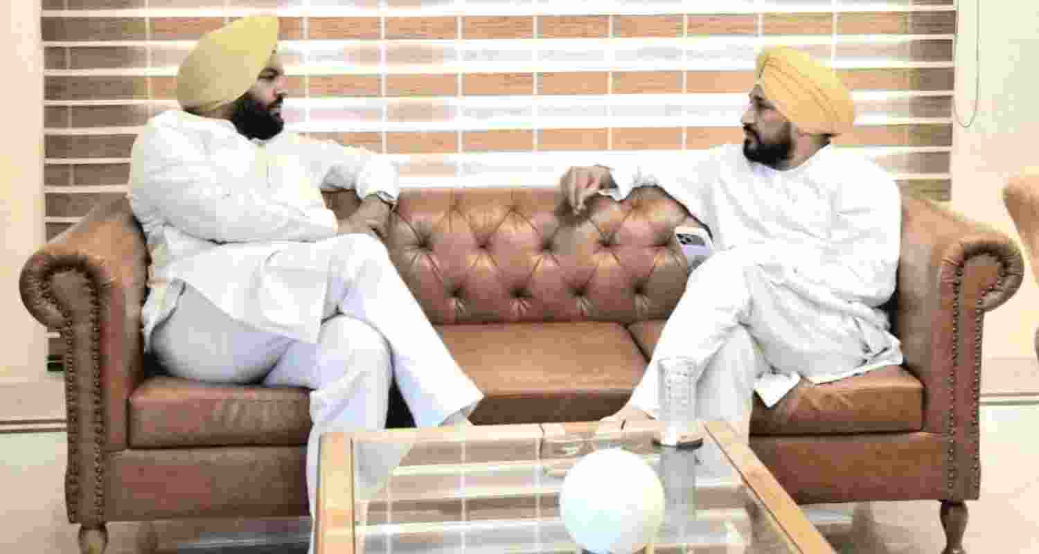 Congress delays action against Punjab dissidents amid defection fears Congress delays action against Punjab dissidents amid defection fears