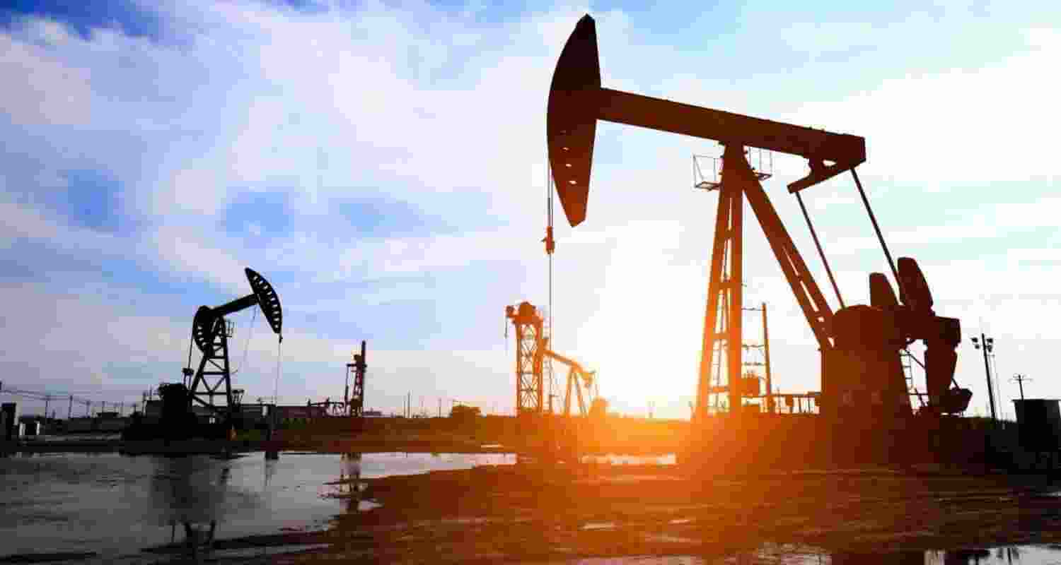 Brent crude nears $120 as Strait of Hormuz tensions disrupt supply; Iran conflict, US blockade push prices higher, raising global inflation concerns. Brent crude nears $120 as Strait of Hormuz tensions disrupt supply; Iran conflict, US blockade push prices higher, raising global inflation concerns.