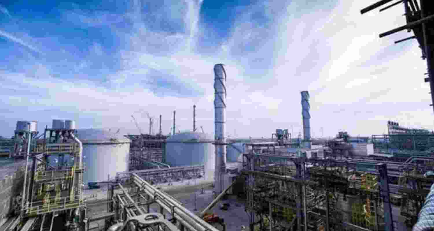 Crude oil prices slipped as hopes of a US-Iran peace deal eased supply fears, while gold and silver gained amid renewed geopolitical tensions. Crude oil prices slipped as hopes of a US-Iran peace deal eased supply fears, while gold and silver gained amid renewed geopolitical tensions.