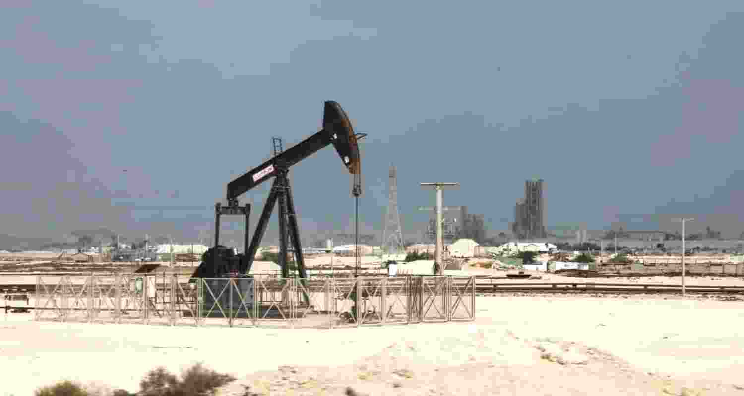 Crude oil prices decline below $100 Crude oil prices decline below $100