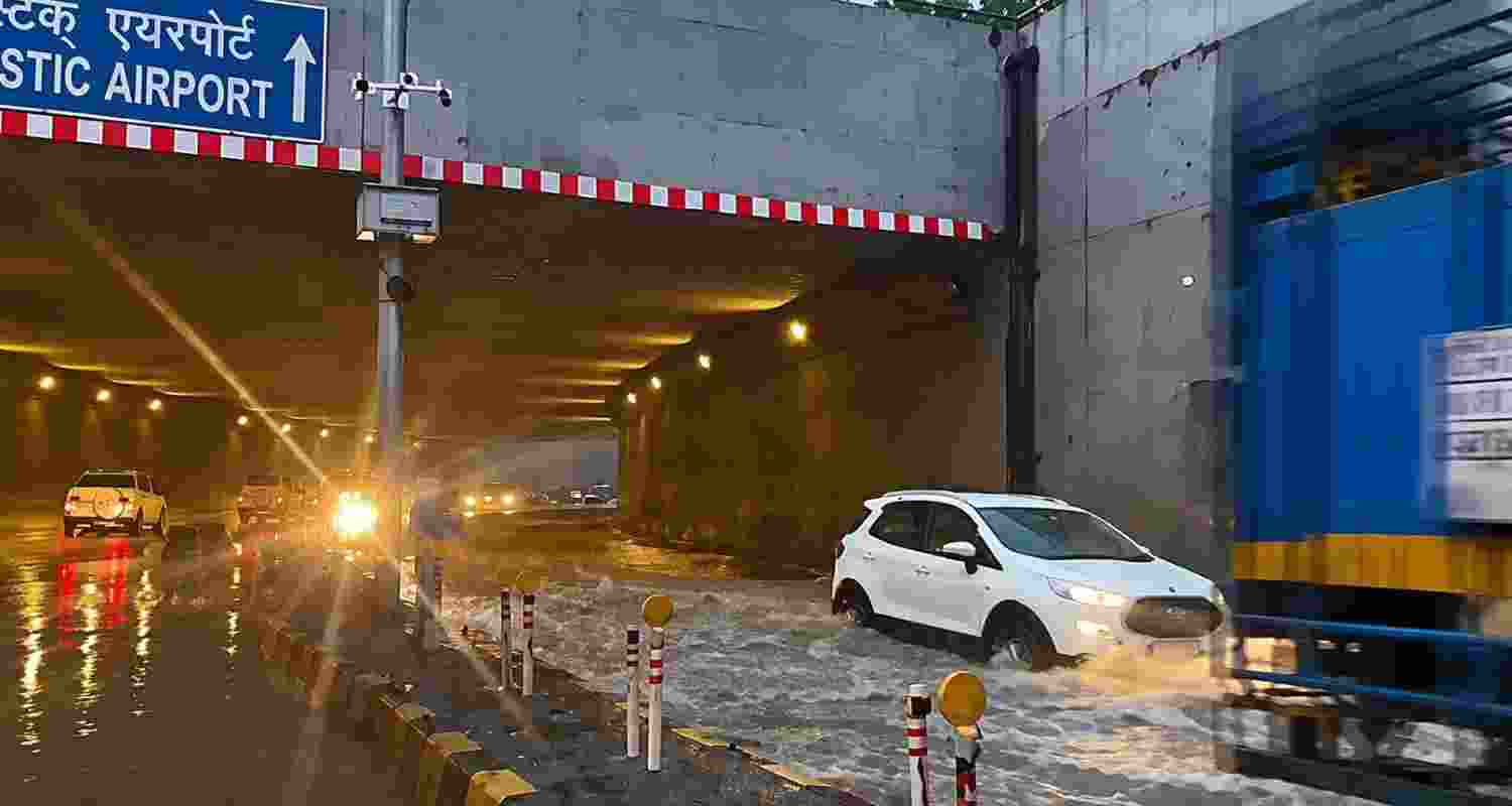 Heavy rain caused severe waterlogging and traffic jams across South Delhi, Delhi Airport Road and Dwarka as IMD issued a yellow alert for the capital. Heavy rain caused severe waterlogging and traffic jams across South Delhi, Delhi Airport Road and Dwarka as IMD issued a yellow alert for the capital.