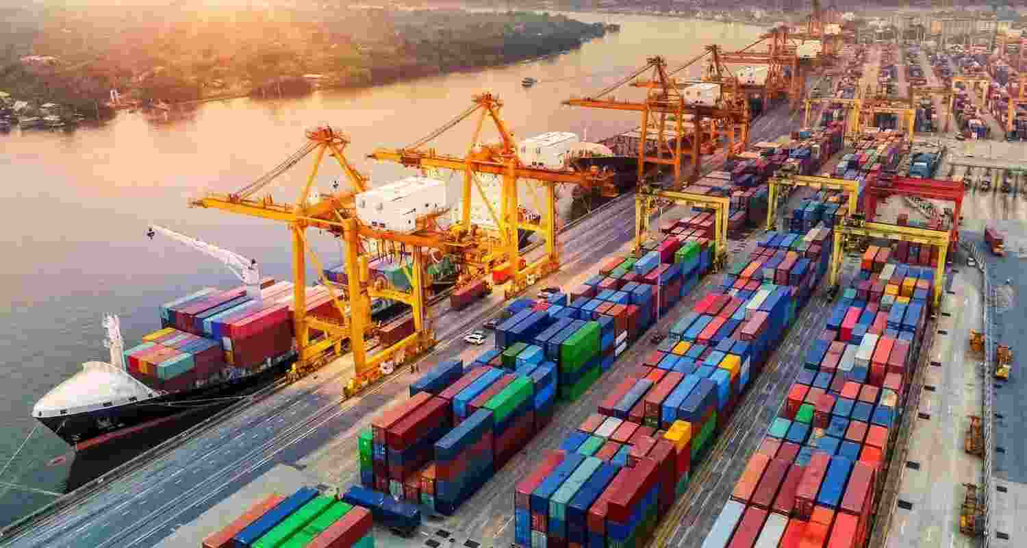 Exports rise 18 pc to USD 45.2 bn in May Exports rise 18 pc to USD 45.2 bn in May