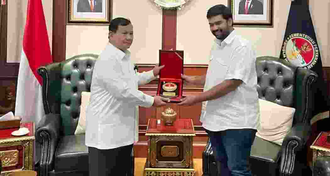 Indian-origin businessman Gaurav Srivastava poses for a photograph with former Indonesian Defence Minister and current President Prabowo Subianto. Indian-origin businessman Gaurav Srivastava poses for a photograph with former Indonesian Defence Minister and current President Prabowo Subianto.