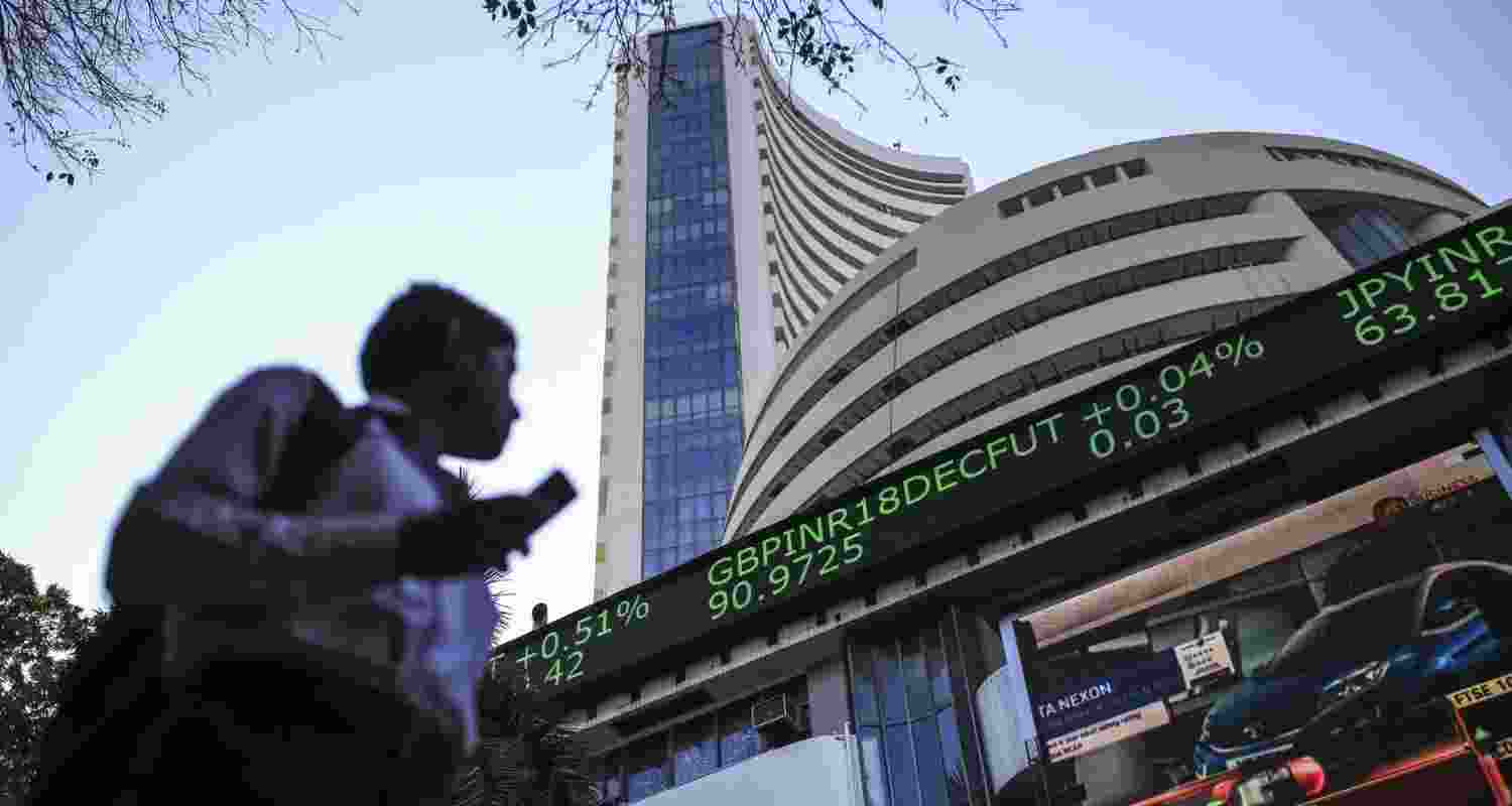 US markets crashed on Friday, with the Nasdaq Composite tanking 3.56 per cent, S&P 500 tumbling 2.71 per cent and Dow Jones Industrial Average dropping 1.90 per cent US markets crashed on Friday, with the Nasdaq Composite tanking 3.56 per cent, S&P 500 tumbling 2.71 per cent and Dow Jones Industrial Average dropping 1.90 per cent