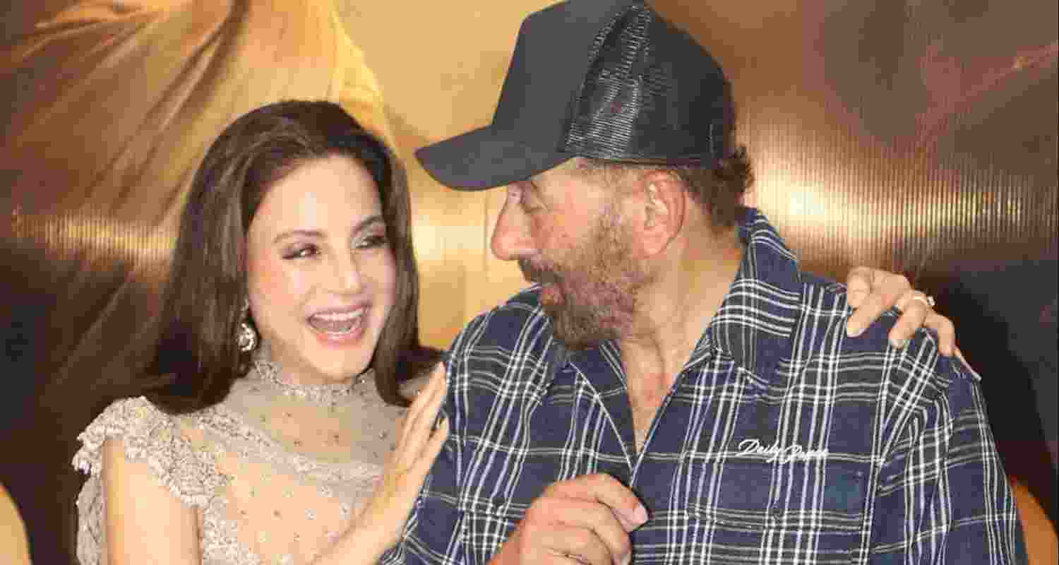 he commemorative gathering brought together lead actors Sunny Deol and Ameesha Patel alongside director Anil Sharma to mark the silver jubilee of one of Hindi cinema’s most successful and enduring titles. he commemorative gathering brought together lead actors Sunny Deol and Ameesha Patel alongside director Anil Sharma to mark the silver jubilee of one of Hindi cinema’s most successful and enduring titles.