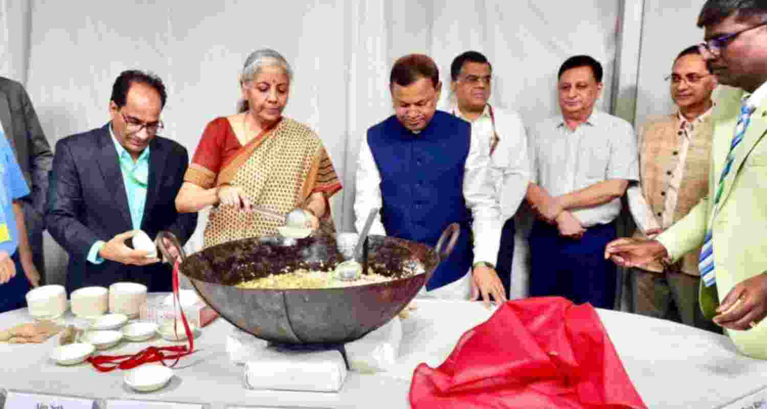 Union Budget 2024: FM Sitharaman attends customary 'halwa' ceremony Union Budget 2024: FM Sitharaman attends customary 'halwa' ceremony