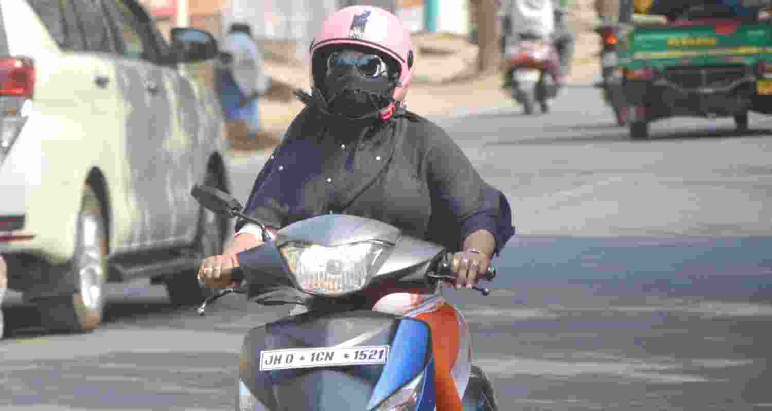 Heatwave claims 3 lives as J'khand battles extreme weather Heatwave claims 3 lives as J'khand battles extreme weather