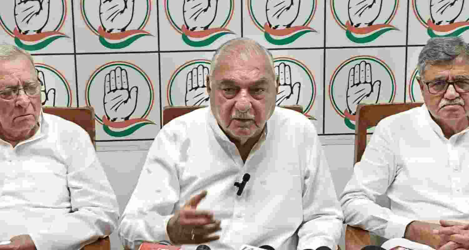 Govt failed to provide water to Chanaut village: Hooda Govt failed to provide water to Chanaut village: Hooda