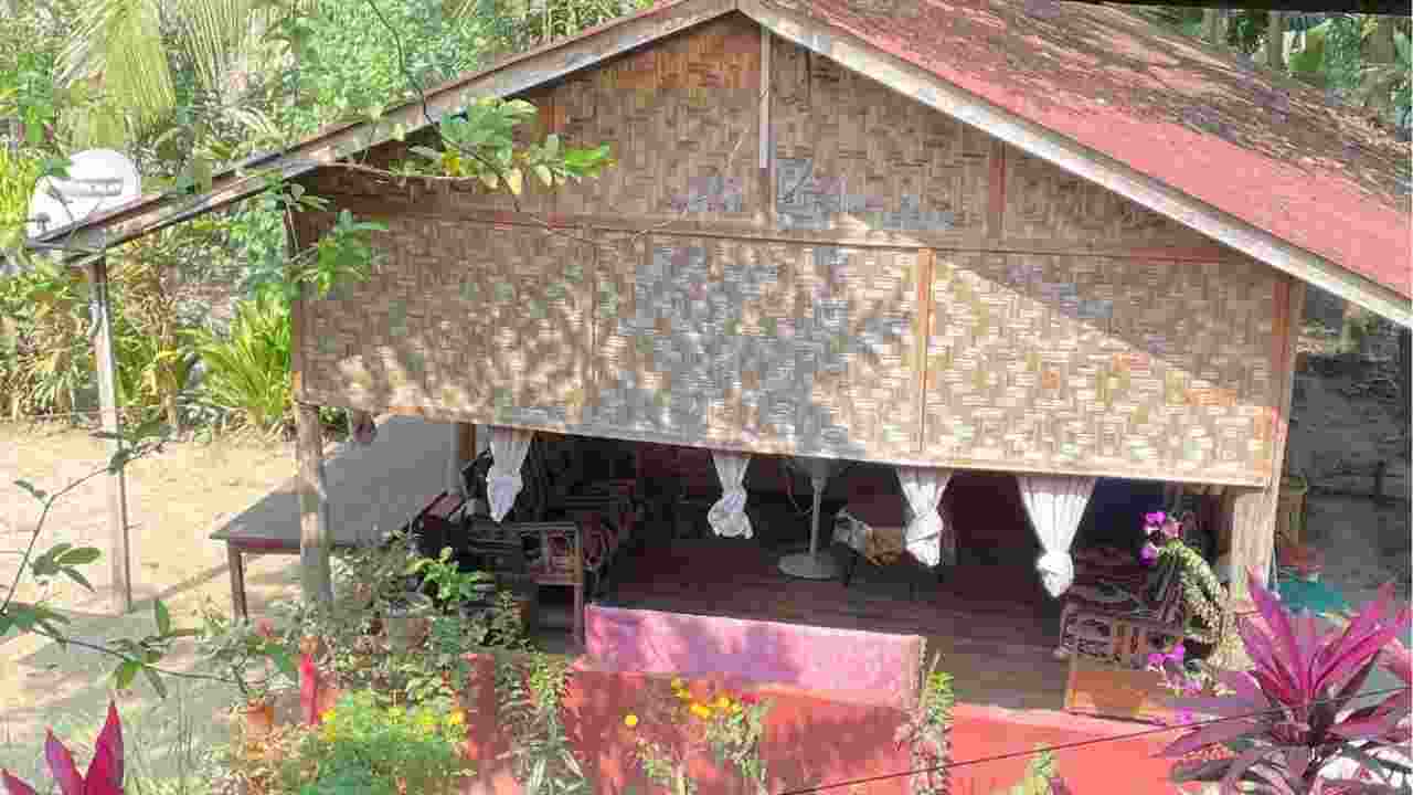 A traditional house of the Karen community. A traditional house of the Karen community.