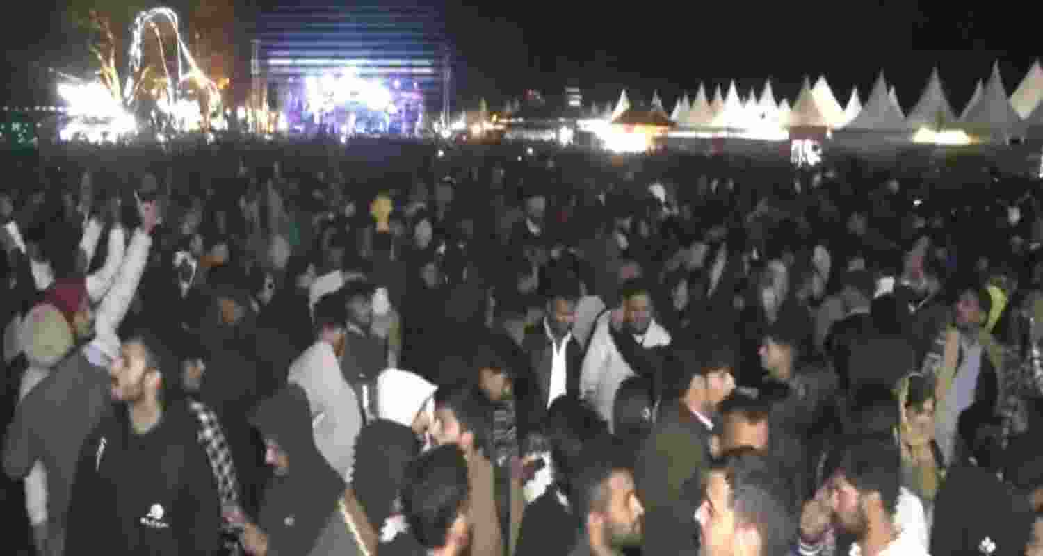Hundreds of tourists celebrate New Year at the historic Ridge Ground in Shimla. Hundreds of tourists celebrate New Year at the historic Ridge Ground in Shimla.