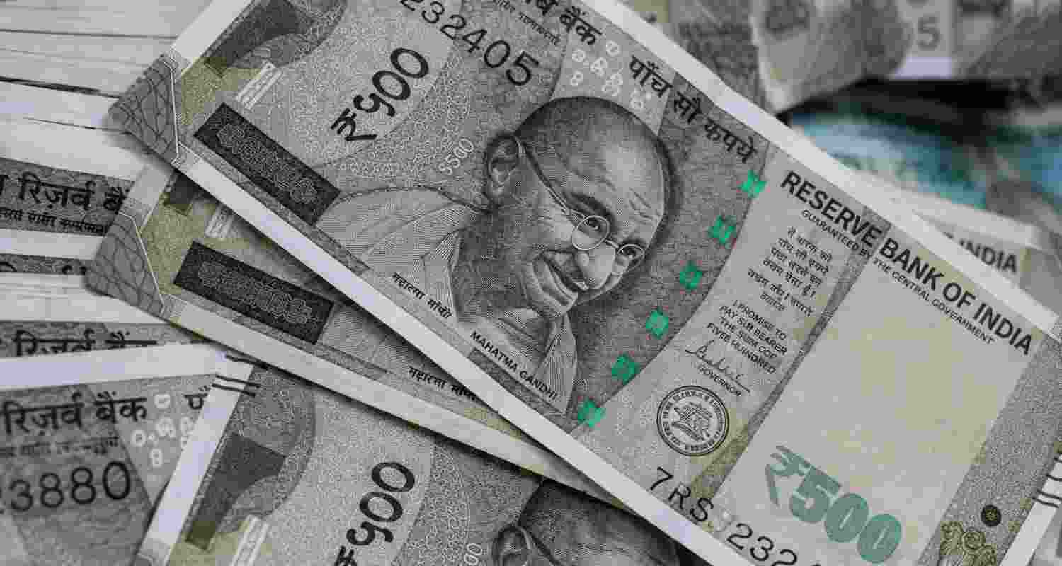 Rupee rises 20 paise against the US dollar on optimism over India-US trade talks, supported by lower oil prices and improving capital inflows. Rupee rises 20 paise against the US dollar on optimism over India-US trade talks, supported by lower oil prices and improving capital inflows.