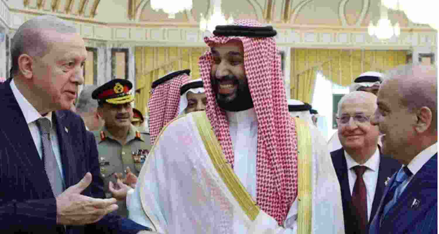 US positive on peace talks as Mecca defence pact sealed US positive on peace talks as Mecca defence pact sealed