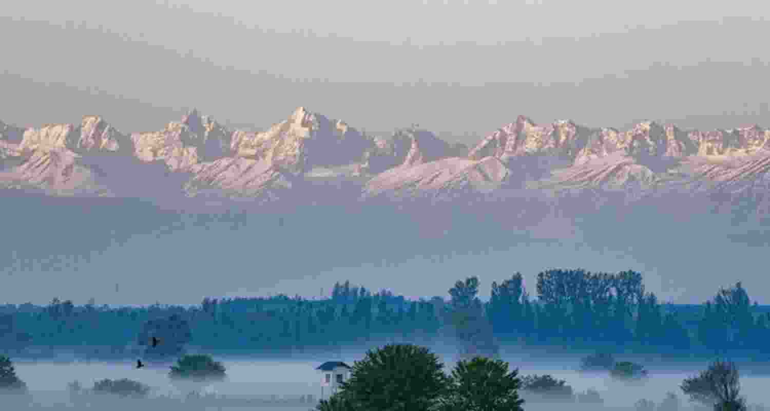 Fresh snowfall and rain lashed Kashmir as hailstorms damaged orchards and crops. MeT forecasts more rain and thunderstorms in coming days. Fresh snowfall and rain lashed Kashmir as hailstorms damaged orchards and crops. MeT forecasts more rain and thunderstorms in coming days.