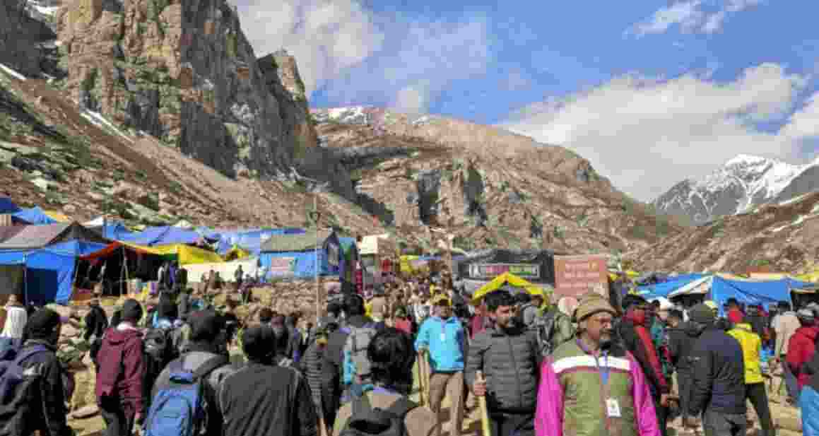 Over 85,000 devotees pay obeisance at Amarnath Shrine in 4 days Over 85,000 devotees pay obeisance at Amarnath Shrine in 4 days