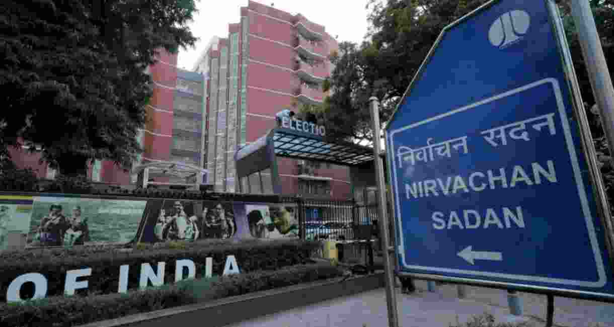 Administrative sources said that out of the nearly 60 lakh voters currently marked as “Under Adjudication,” only about 6.5 lakh names have been examined so far. Administrative sources said that out of the nearly 60 lakh voters currently marked as “Under Adjudication,” only about 6.5 lakh names have been examined so far.