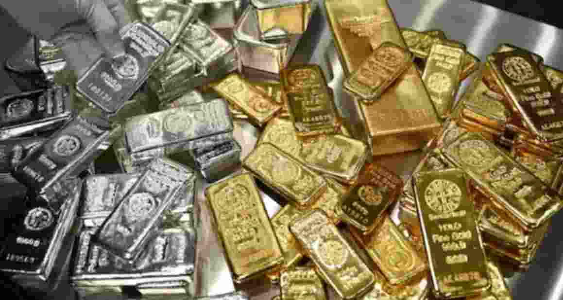 Gold and silver prices fall as Asian markets slump in early trade Gold and silver prices fall as Asian markets slump in early trade