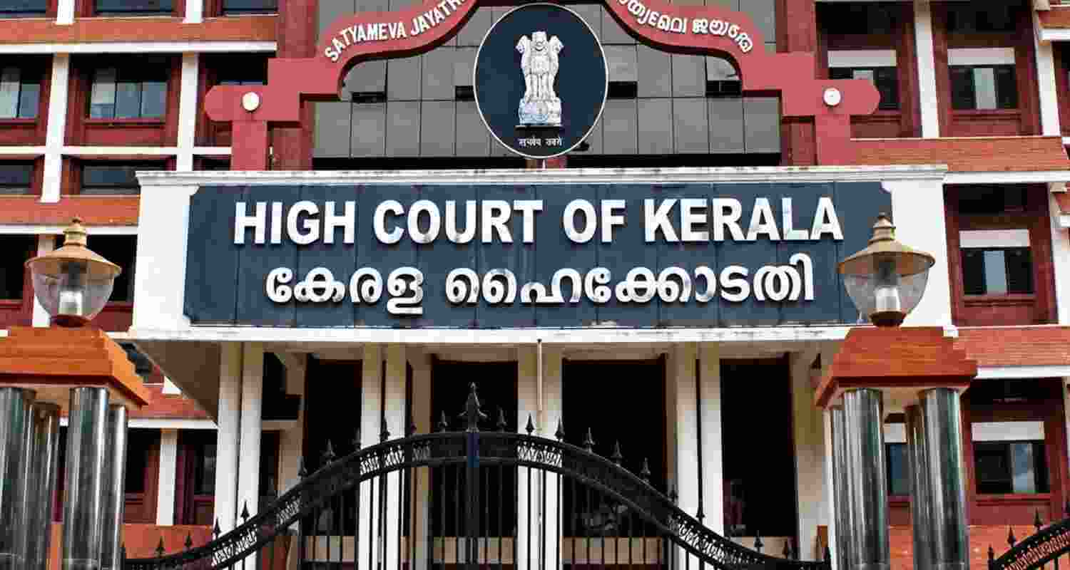 Kerala High Court set aside the oaths of 20 BJP councillors in Thiruvananthapuram, directing them to retake the oath in the prescribed format. Kerala High Court set aside the oaths of 20 BJP councillors in Thiruvananthapuram, directing them to retake the oath in the prescribed format.
