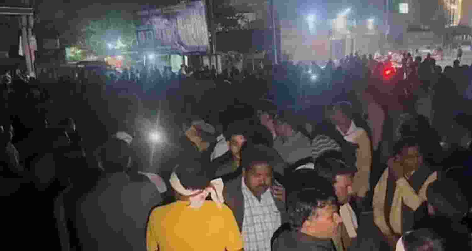 Young farmer shot dead in Morena, locals stage protest Young farmer shot dead in Morena, locals stage protest