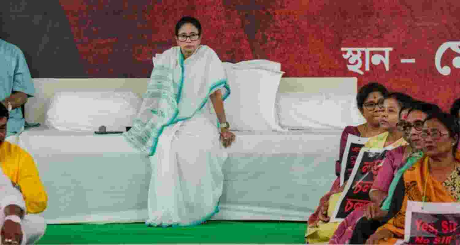 West Bengal Chief Minister Mamata Banerjee stages a sit-in to protest against the alleged deletions of voters from the electoral rolls in the state. West Bengal Chief Minister Mamata Banerjee stages a sit-in to protest against the alleged deletions of voters from the electoral rolls in the state.