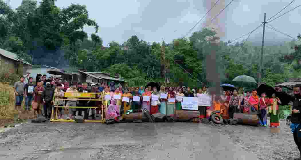 Rongmei Naga Council, Ntayphai Luangrian, Rongmei Naga Students Organisation, and Rongmei Village Chief/Chairman Association conduct an indefinite road blockade along the Tongjei Maril and Leimatak stretches of National Highway 37, Imphal-Jiribam road. (File photo) Rongmei Naga Council, Ntayphai Luangrian, Rongmei Naga Students Organisation, and Rongmei Village Chief/Chairman Association conduct an indefinite road blockade along the Tongjei Maril and Leimatak stretches of National Highway 37, Imphal-Jiribam road. (File photo)