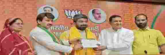 An influential YouTuber with more than 80 lakh followers on the platform, Kashyap has often been supportive of Modi and open about his political ambitions. An influential YouTuber with more than 80 lakh followers on the platform, Kashyap has often been supportive of Modi and open about his political ambitions.