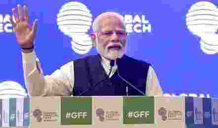 Govt pushes fintech growth, scraps angel tax Govt pushes fintech growth, scraps angel tax